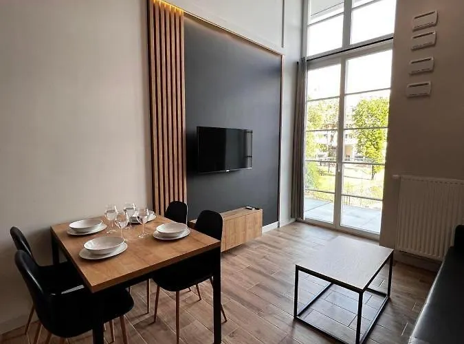 - Plac Jana Pawla Ii Centrum Apartment Wroclaw