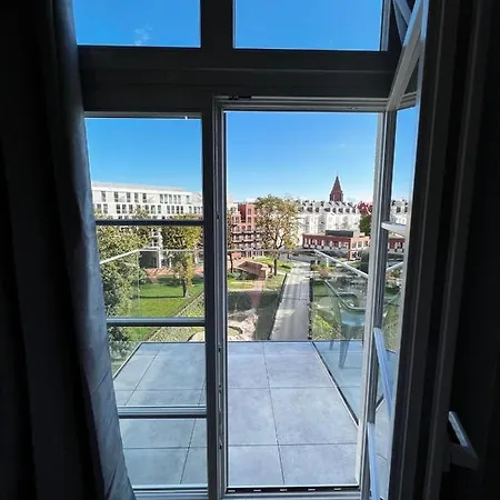 - Plac Jana Pawla Ii Centrum Apartament