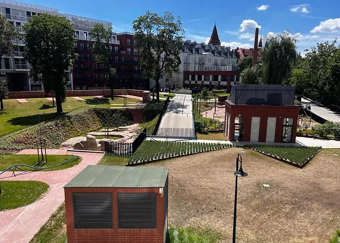 - Plac Jana Pawla Ii Centrum *