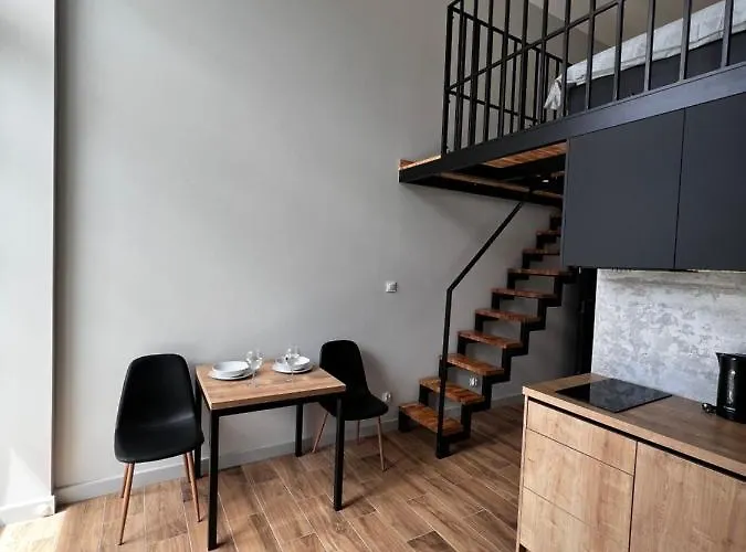 - Plac Jana Pawla Ii Centrum Апартаменти