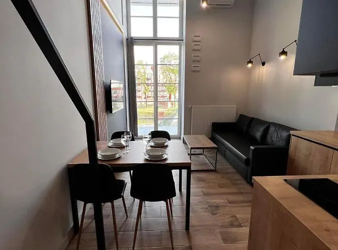 - Plac Jana Pawla Ii Centrum Апартаменти Вроцлав