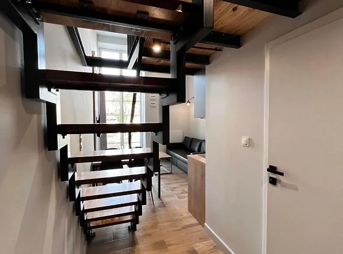 - Plac Jana Pawla Ii Centrum Апартаменти *